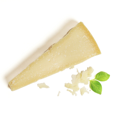 16 miesięczny włoski ser z mleka krowiego Grana Padano DOP